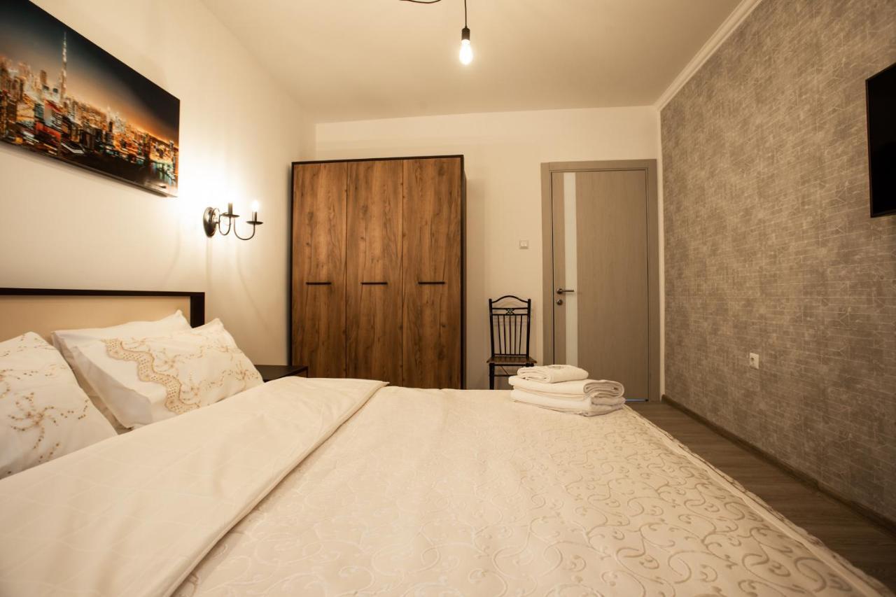 Ultra Lux 3 Rooms Apartment Near Arena City Kijów Zewnętrze zdjęcie