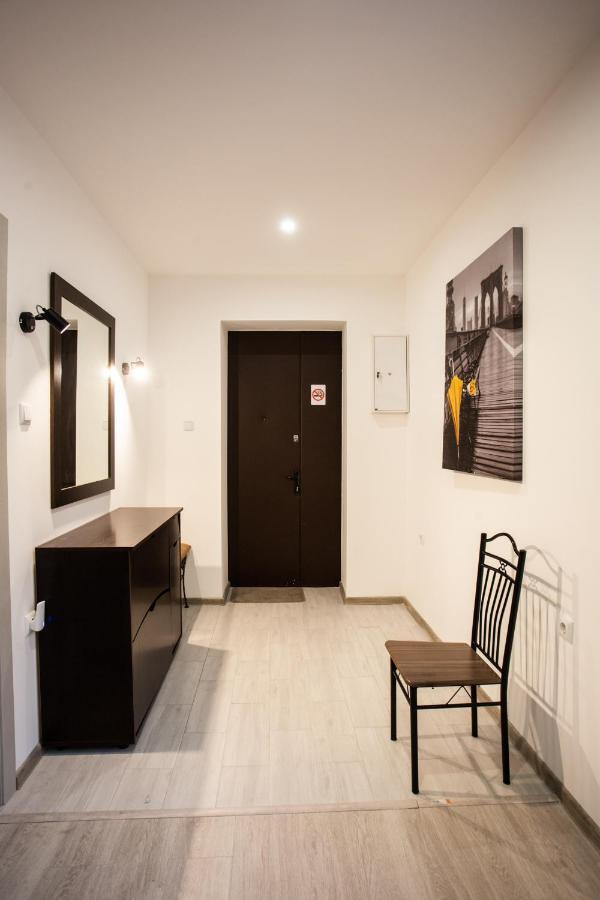 Ultra Lux 3 Rooms Apartment Near Arena City Kijów Zewnętrze zdjęcie