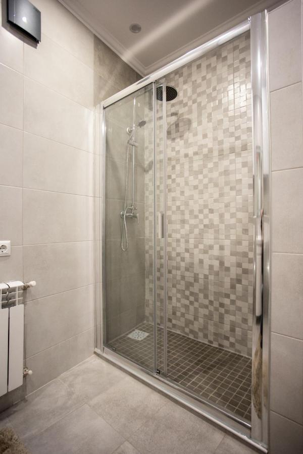 Ultra Lux 3 Rooms Apartment Near Arena City Kijów Zewnętrze zdjęcie